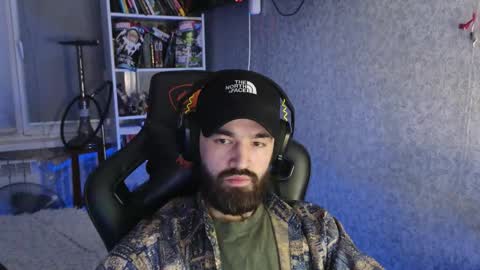 Snapshot of _serious_man chatting on 12/14/25, 11:53 Ask me online show from 12/14/25, 11:53