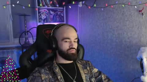 Snapshot of _serious_man chatting on 01/09/26, 06:53 Ask me online show from 01/09/26, 06:53