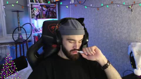 Snapshot of _serious_man chatting on 01/11/26, 05:23 Ask me online show from 01/11/26, 05:23