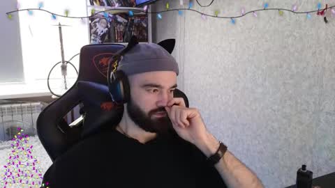 Snapshot of _serious_man chatting on 01/17/26, 09:47 Ask me online show from 01/17/26, 09:47