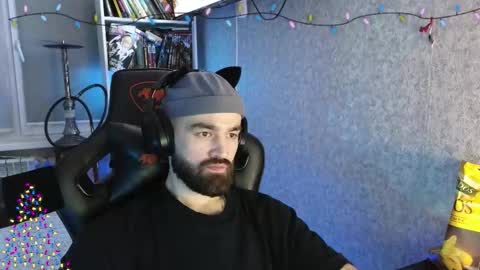 Snapshot of _serious_man chatting on 01/18/26, 06:12 Ask me online show from 01/18/26, 06:12