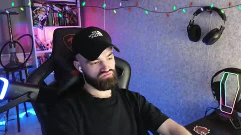 Snapshot of _serious_man chatting on 02/13/26, 02:40 Ask me online show from 02/13/26, 02:40