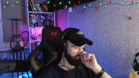 Snapshot of _serious_man chatting on 02/16/26, 07:32 Ask me online show from 02/16/26, 07:32