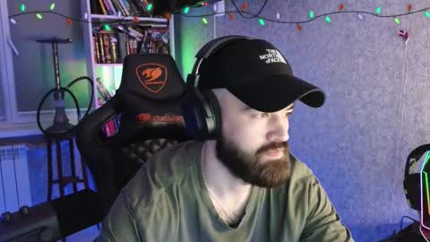 Snapshot of _serious_man chatting on 02/24/26, 11:25 Ask me online show from 02/24/26, 11:25