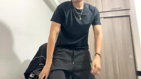 Juan Pablo-independent model online show from 02/10/25, 01:24