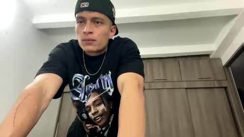 Juan Pablo-independent model online show from 09/16/25, 02:23