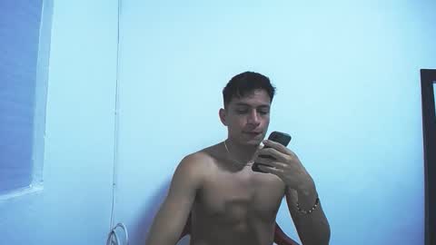 Juan Pablo-independent model online show from 12/17/25, 04:07