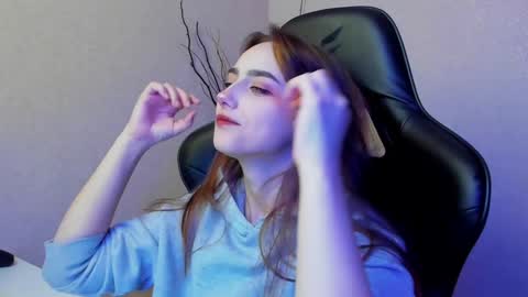 Snapshot of _silverdream chatting on 12/24/24, 09:33 _silverdream online show from 12/24/24, 09:33