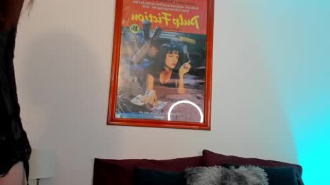 _silvia_vega_ online show from 03/22/26, 08:18