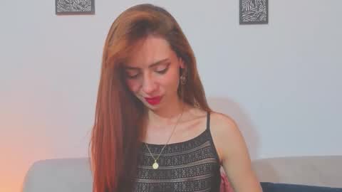 _silvia_vega_ online show from 05/10/26, 02:17