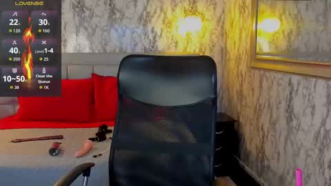 Lana  online show from 11/06/25, 01:39