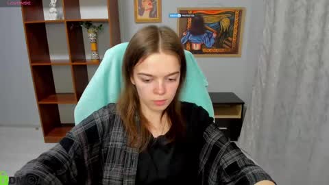 Snapshot of _skylersky chatting on 03/11/25, 05:02 Skyler online show from 03/11/25, 05:02