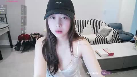 Snapshot of _smileflower_ chatting on 05/27/26, 05:37 winni online show from 05/27/26, 05:37
