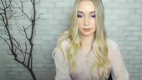 Snapshot of _snow_queen__ chatting on 12/05/24, 11:07 Rachel online show from 12/05/24, 11:07