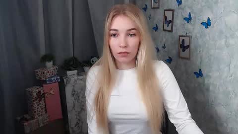 Snapshot of _snow_queen__ chatting on 12/09/24, 10:54 Rachel online show from 12/09/24, 10:54