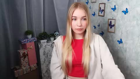 Snapshot of _snow_queen__ chatting on 12/11/24, 05:26 Rachel online show from 12/11/24, 05:26