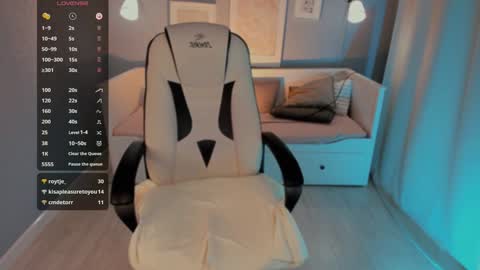 Sofi  Follow me  online show from 12/14/24, 10:13