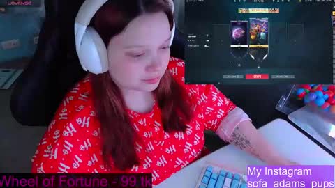 Snapshot of _sofia_adam_ chatting on 01/15/26, 09:03 pups online show from 01/15/26, 09:03