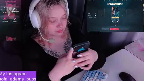 Snapshot of _sofia_adam_ chatting on 06/18/26, 05:39 pups online show from 06/18/26, 05:39