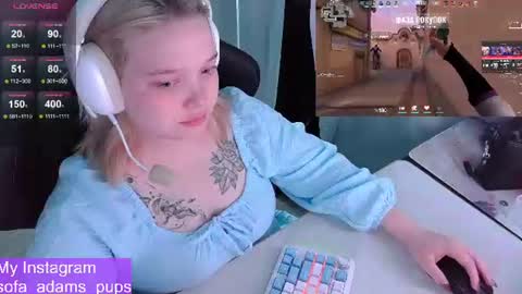 Snapshot of _sofia_adam_ chatting on 06/23/26, 08:12 pups online show from 06/23/26, 08:12