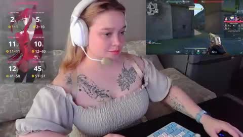 Snapshot of _sofia_adam_ chatting on 07/13/26, 05:10 pups online show from 07/13/26, 05:10