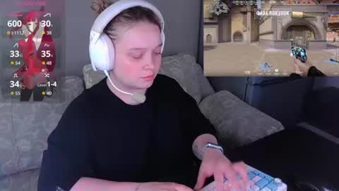 Snapshot of _sofia_adam_ chatting on 07/20/26, 09:56 pups online show from 07/20/26, 09:56