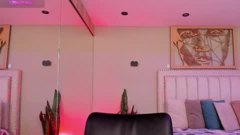    640  200   online show from 10/20/25, 07:25