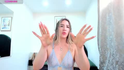    640  200   online show from 12/18/25, 07:42