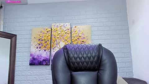    640  200   online show from 12/19/25, 07:32