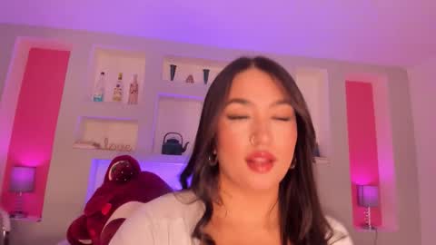 Sofia Miller online show from 11/29/25, 04:04