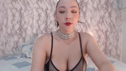 Snapshot of _sofiaparker_ chatting on 12/04/24, 07:06 Sofia Parker online show from 12/04/24, 07:06