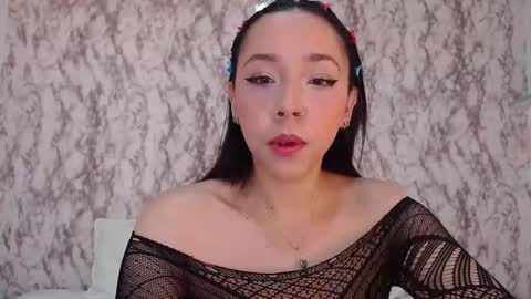 Snapshot of _sofiaparker_ chatting on 01/23/25, 08:04 Sofia Parker online show from 01/23/25, 08:04