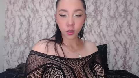 Snapshot of _sofiaparker_ chatting on 02/06/25, 07:13 Sofia Parker online show from 02/06/25, 07:13
