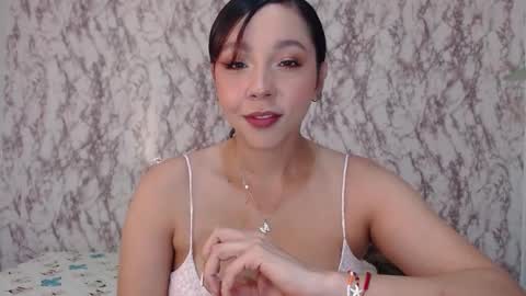 Snapshot of _sofiaparker_ chatting on 02/26/25, 07:42 Sofia Parker online show from 02/26/25, 07:42