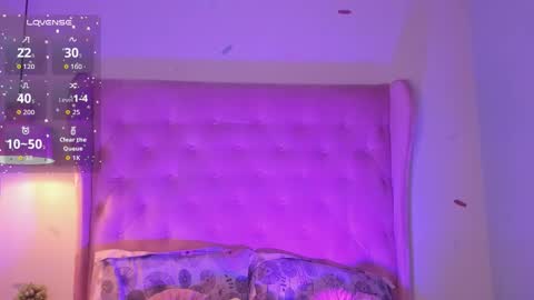 Sophie  online show from 03/18/26, 09:29