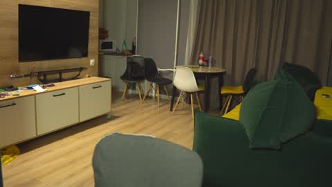 Snapshot of _sopranos_ chatting on 01/07/25, 01:03 OLIVERpvt is open online show from 01/07/25, 01:03