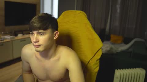 Snapshot of _sopranos_ chatting on 09/15/25, 03:17 OLIVERpvt is open online show from 09/15/25, 03:17