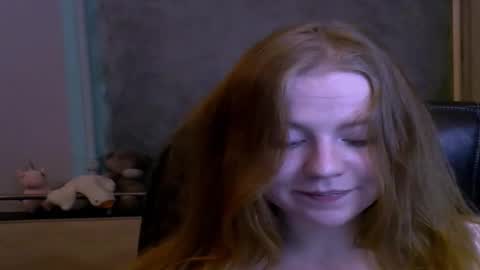  Space Girl  online show from 02/03/25, 07:00