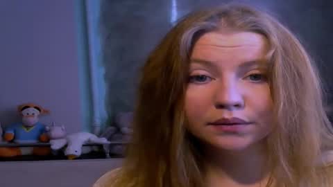  Space Girl  online show from 02/05/25, 11:23