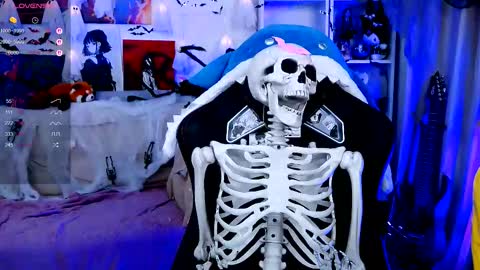 Snapshot of _sparkland_ chatting on 10/22/25, 10:20 Emy and MilkyCute today MY TG CHANNEL online show from 10/22/25, 10:20