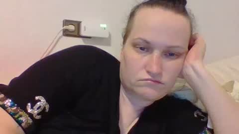 Snapshot of _squirty_pussyyy_ chatting on 03/08/25, 09:08 Melisa online show from 03/08/25, 09:08
