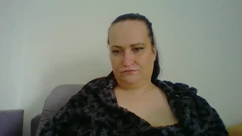Snapshot of _squirty_pussyyy_ chatting on 10/31/25, 09:10 Melisa online show from 10/31/25, 09:10