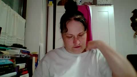 Snapshot of _squirty_pussyyy_ chatting on 06/23/26, 06:11 Melisa online show from 06/23/26, 06:11