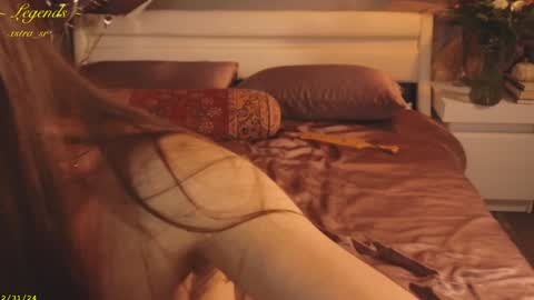 Snapshot of _stella_rose_ chatting on 01/01/25, 05:01 Stella online show from 01/01/25, 05:01