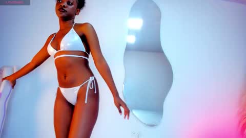 _storm_01 online show from 11/19/25, 11:32