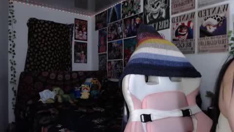 Snapshot of _succubowie_ chatting on 09/26/25, 10:47 Succubowie online show from 09/26/25, 10:47