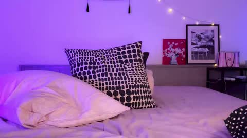 Ann online show from 12/14/25, 10:03