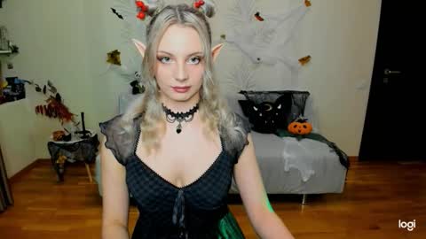 Marie online show from 11/01/25, 06:21