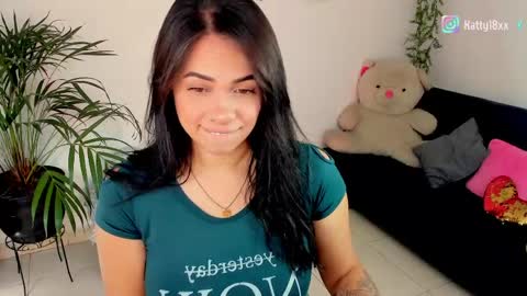 Snapshot of _sweet_kitty1 chatting on 05/22/26, 01:39 online show from 05/22/26, 01:39