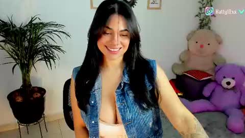 Snapshot of _sweet_kitty1 chatting on 07/11/26, 02:42 online show from 07/11/26, 02:42
